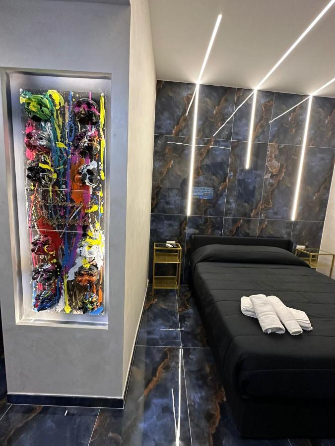 La Dimora Di Pulcinella Apartment Napoli Bagian luar foto