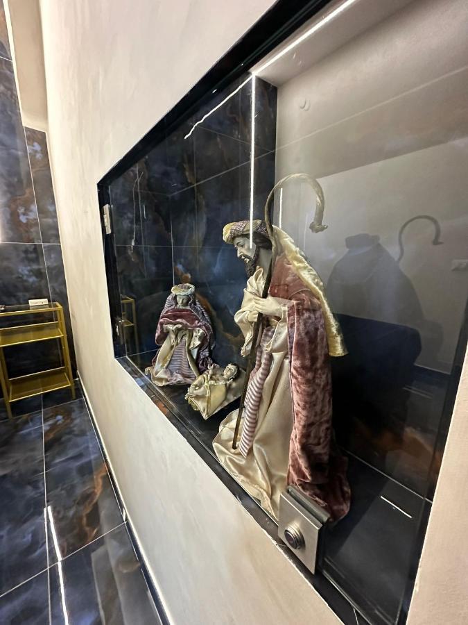 La Dimora Di Pulcinella Apartment Napoli Bagian luar foto